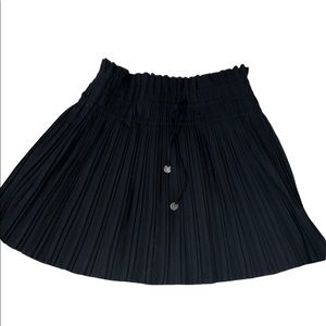 Zara black pleated mini skirt black Size L